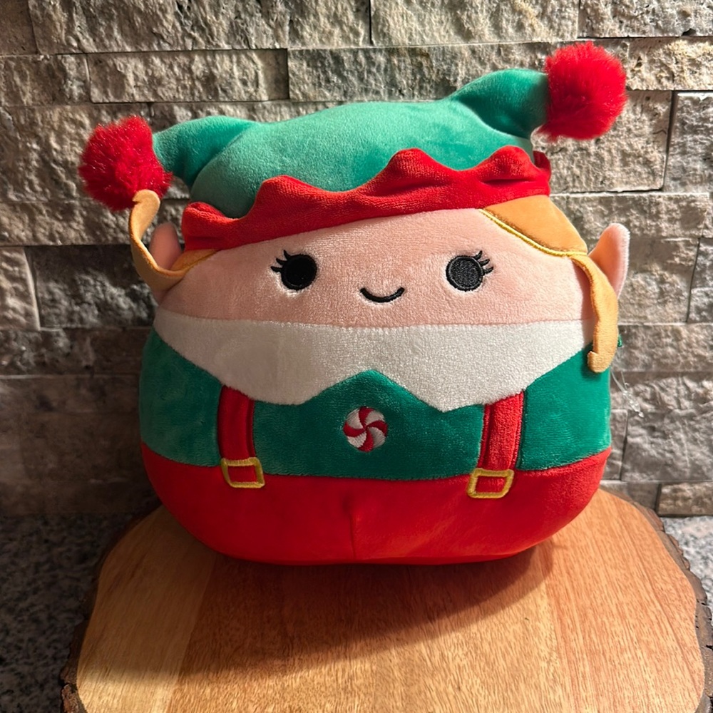 ELF🎄Squish Mallow - Rare - NWOT